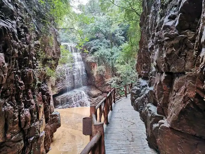 【携程攻略】新密伏羲山大峡谷景点,赶上头天晚上暴