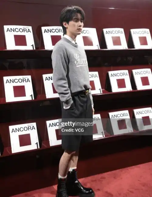 倪妮冷艳动人,莫文蔚眼睛吓人,白鹿开叉到胃|妆容|宋威龙|金曲奖|粤语