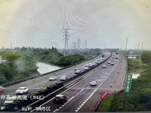 枢纽,s13练杭高速转s12申嘉湖高速练市枢纽往嘉兴方向等位置在高峰期