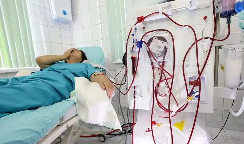 尿毒症患者做透析,对身体有何危害?可能会有4个风险