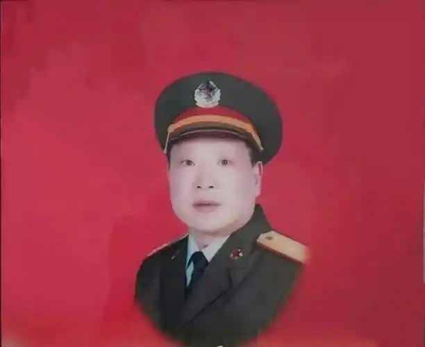 曹华川将军,曹刚川上将之弟,曹门虎将