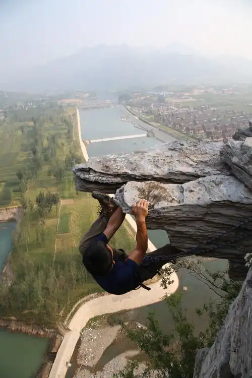 房山铁锁崖攀岩.崖降,挑战你的视觉神经!