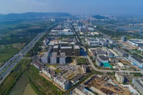 探空间突围之路寻赢商破局之法珠海金湾区红旗镇为产业赶超发展汇聚新