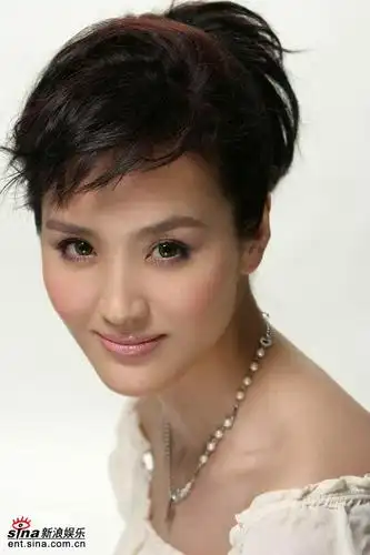 资料图片:《谁知我心》主演演员--岳跃