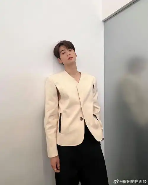 怎么合法和车银优演吻戏