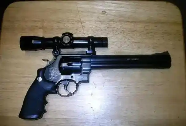 第一款发射.44马格南的左轮手枪——s&w model 29转轮手枪简介