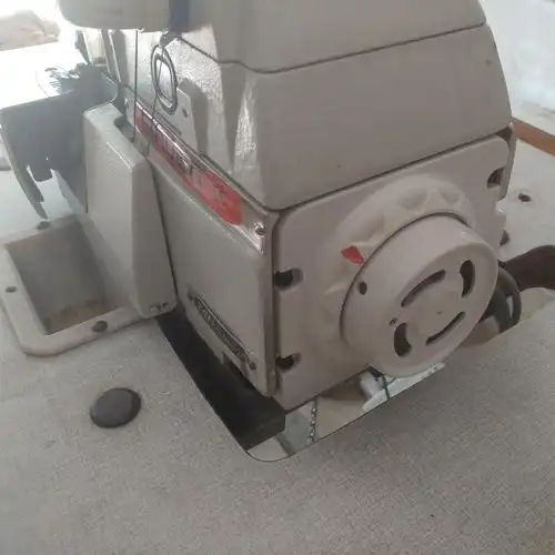 二手节能电动服装四线打边车工业包缝扎骨车银箭747锁边机