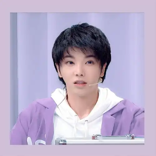 华晨宇-花花头像