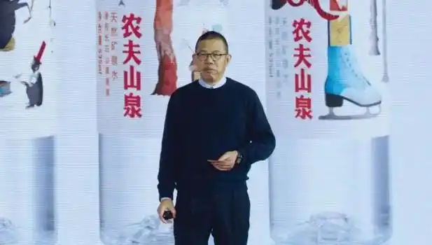 3月3日晚间,农夫山泉创始人钟睒睒在农夫山泉微信公号发表题为《我与