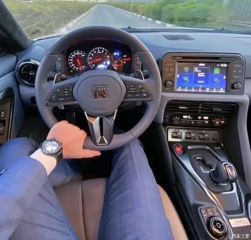 各种各样的帅气的方向盘,你喜欢哪个?