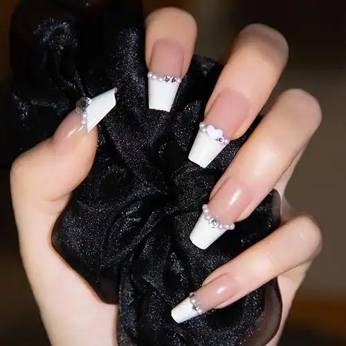 新款奶白色美甲贴片 法式爱心珍珠成品光疗甲手工穿戴甲长款甲片