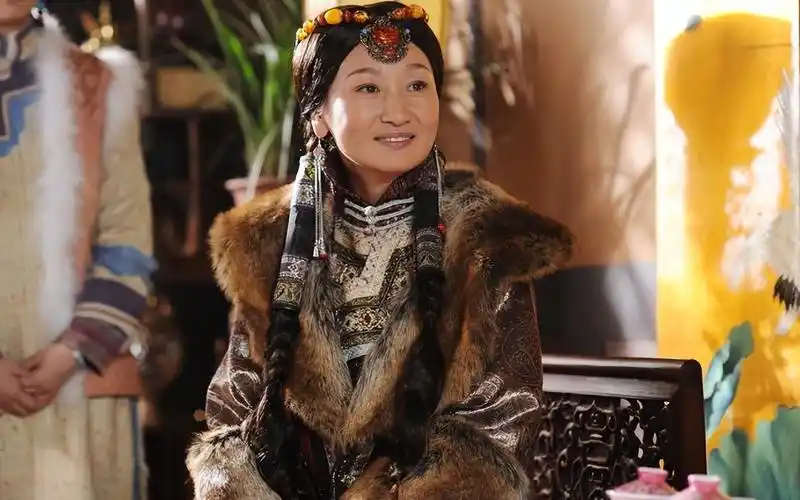 回顾哈斯高娃受不了腾格尔嗜酒离婚后60岁不生孩子也幸福