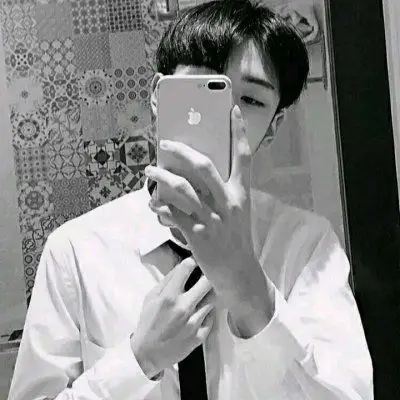 超拽男生手机遮脸头像