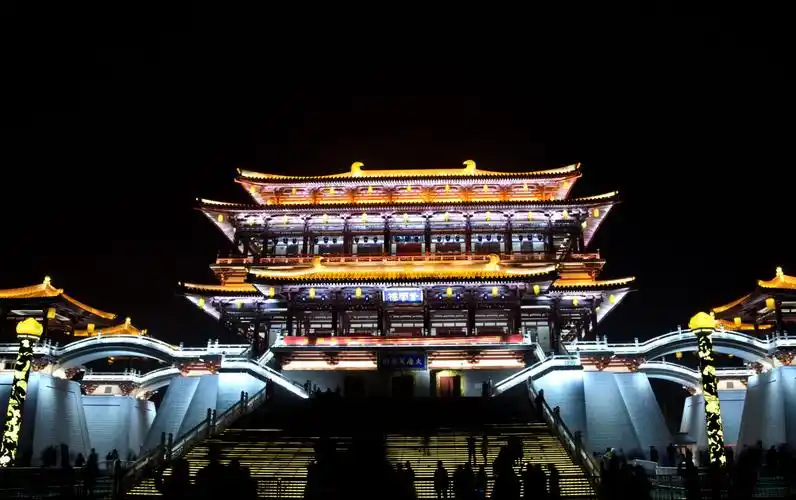 赏大唐芙蓉园夜景