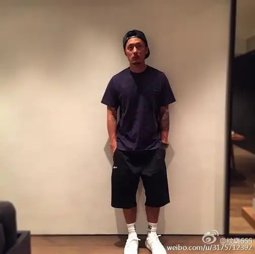 mdns潮牌余文乐短袖t恤纯色简约纯棉圆领男口袋休闲潮夏季男装新品 深