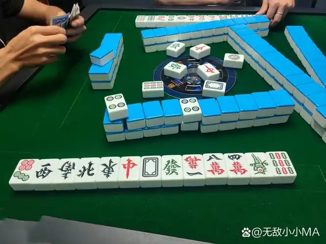 南昌麻将自摸七星十三烂之德中德 起手六个字摸一张牌直接听牌,下家