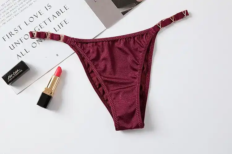 欧美性感v字金属冰丝内裤健身运动提臀低腰高叉丁字裤半包臀女