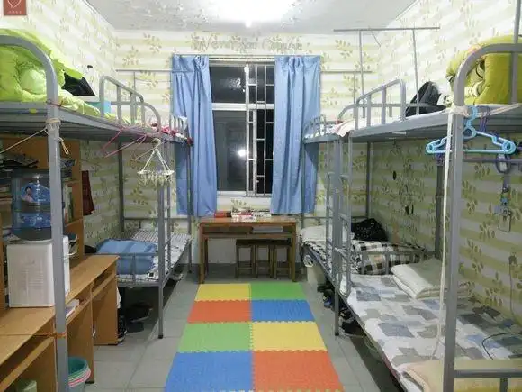 郑州大学新生宿舍怎么样啊 在线等