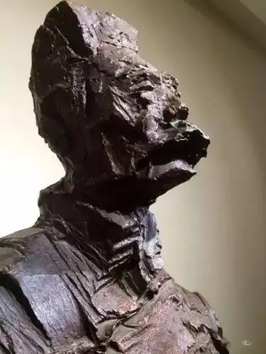 南京博物院吴为山雕塑馆雕塑作品欣赏