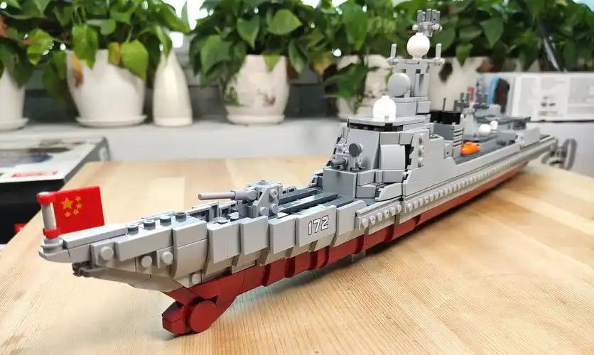 用积木还原中国海军的骄傲星堡积木052d型驱逐舰图文评测