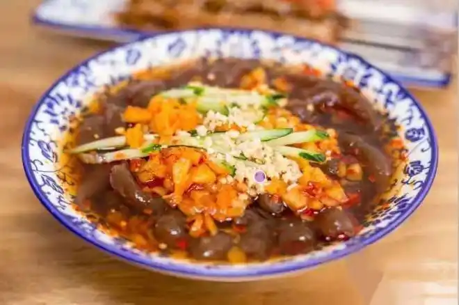 在过年的大鱼大肉之后,来一碗清爽的娃娃鱼,是个不错的选择!