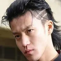 热血高校源治头像图片点击鼠标右键下载