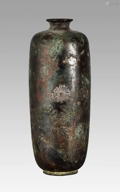 明铜鎏银花鸟梅瓶