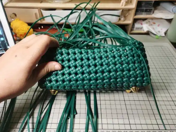 母上大人说要一个,就给安排上了#晒新包包  #藤编  #手工编织包