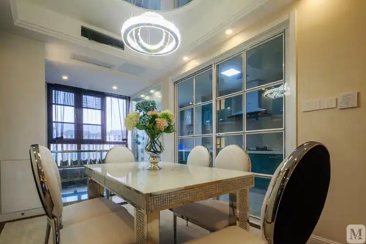 简约餐厅背景墙装修效果图-红星美凯龙家装效果图