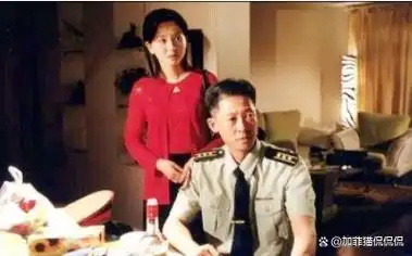 她是江南第一美人,拒接吻戏,当红嫁给了初恋,50岁还在演校花!