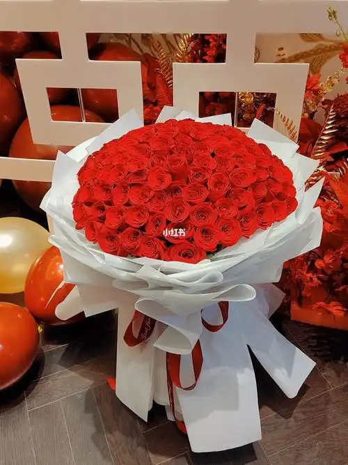 99朵红玫瑰订婚花束│西安花店