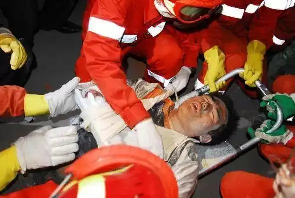 "可乐男孩"的"可乐"人生|汶川大地震十周年系列报道