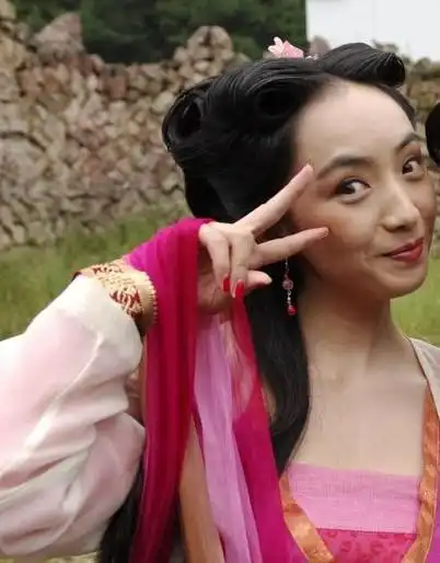 仙剑奇侠传三里这个人是谁来着?有这个人吗?好像没有吧?真忘了