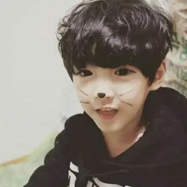 小正太男孩头像高清有型帅气小正太男孩子图片头像