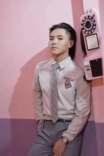 怀化s2酒吧0724处处吻复古版原唱罗隽永怀化歌迷见面会