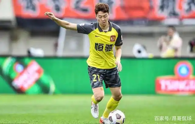 广州恒大当红国脚高准翼