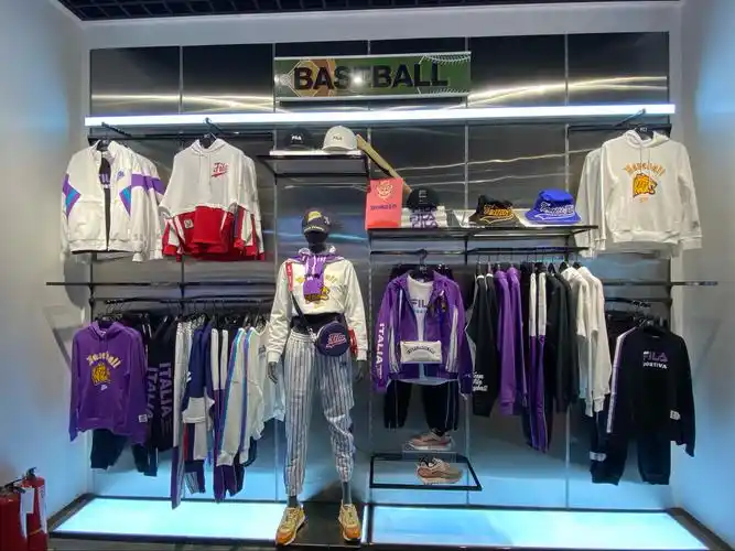 万象城潮牌陈列反馈