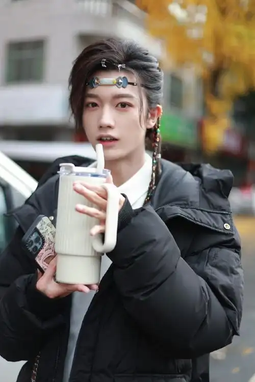 青年演员孙滢皓