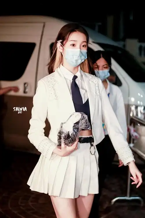 张艺凡 后知后觉 怪女孩killing part