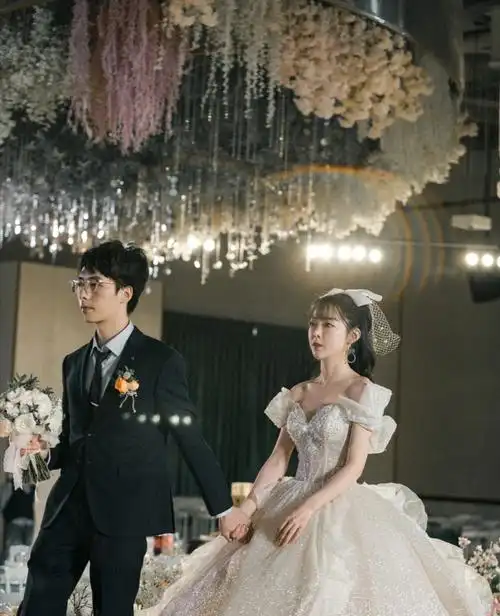 白白若若关于婚纱礼服-结婚筹备的分享(图)-蜜匠婚礼