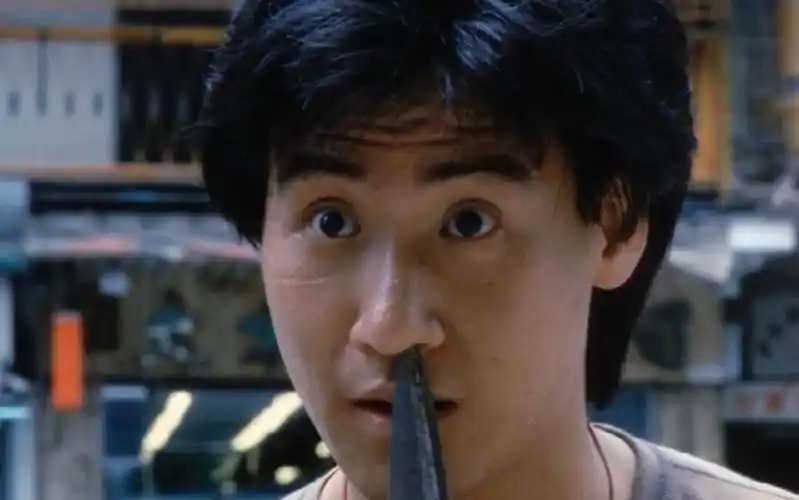 【旺角卡门】卖鱼丸的苍蝇哥:拿把剪刀就是卖鱼丸的呀,我在用剪刀剪