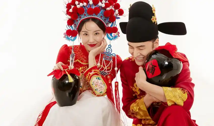 一,喝交杯酒是什么意思