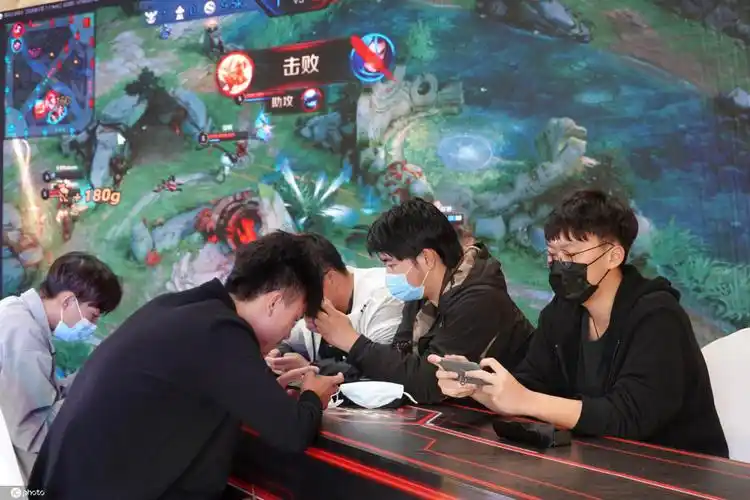 山东烟台王者荣耀线下赛战况火热