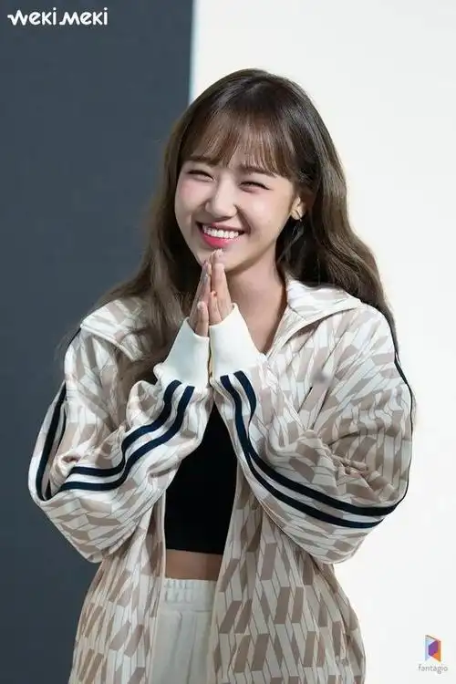 精美图集|磪有情,甜美可爱的韩国女艺人_网易订阅