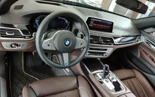 全新宝马730lim运动版