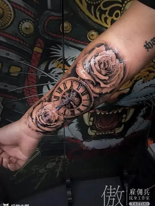 小臂玫瑰钟表_纹身图案手稿图片_杨傲的纹身作品集