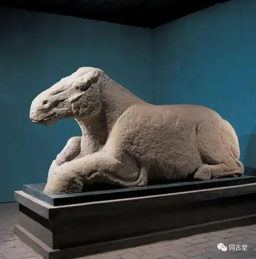 纹人物画像镜青玉兽面纹剑格玉夔纹韘形佩当卢骰子实用器物的形神兼备