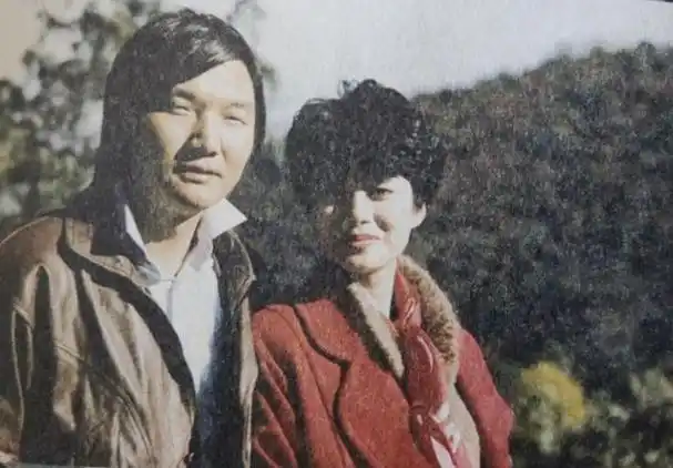 回顾毛阿敏39岁那年倒追百亿富豪42岁高龄为他生儿子现状如何