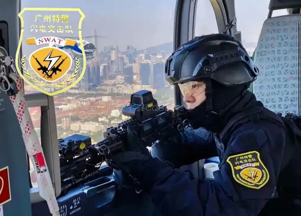 swat广州特警闪电突击队公安pouce不会cqb的刘