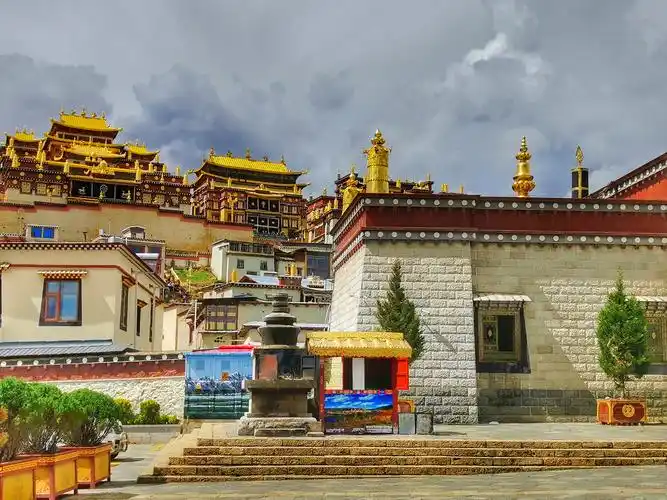 滇西北香格里拉风情